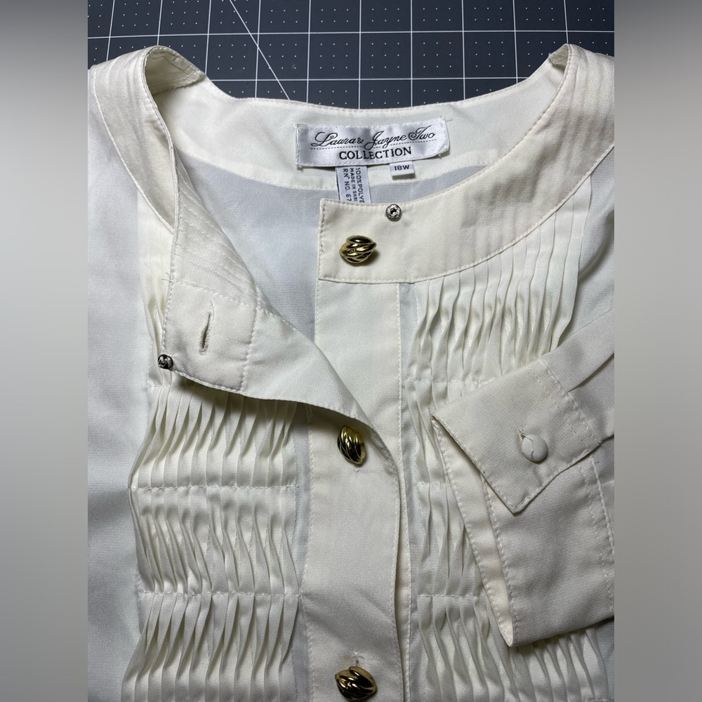 Off-white Ruffled Blouse - Picture 3 of 3